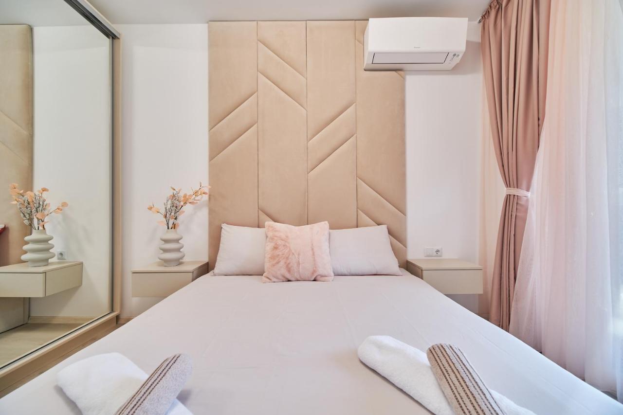 Mediterranea Complex - Luxury Apartment With Sea & Pool View! Varna Exterior foto