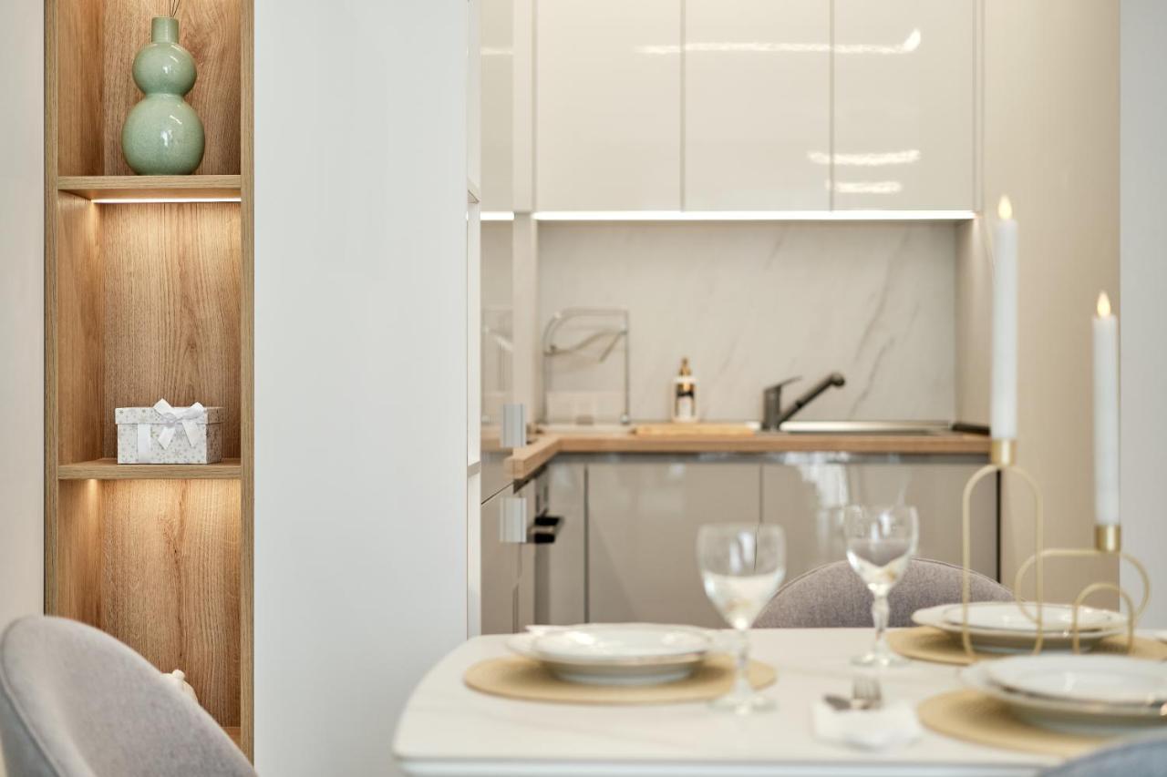 Mediterranea Complex - Luxury Apartment With Sea & Pool View! Varna Exterior foto